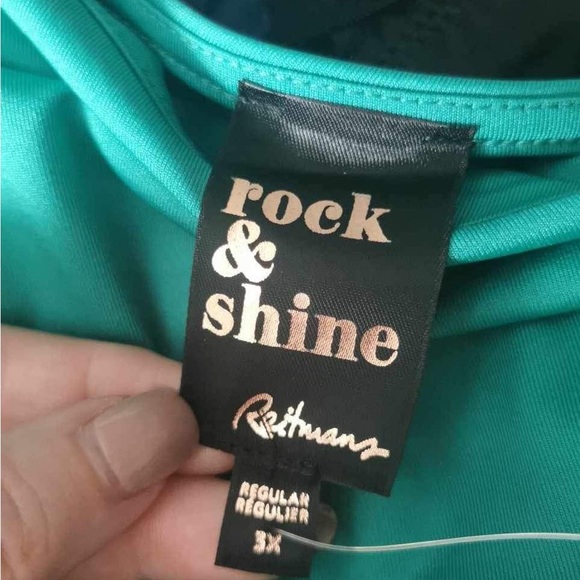 Women’s off the shoulder top - Picture 3 of 3